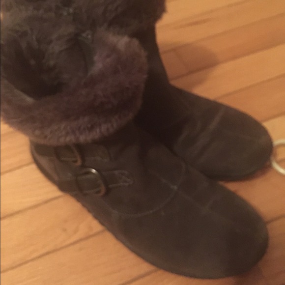 Bare Trap cute charcoal grey suede Snow/rain boots