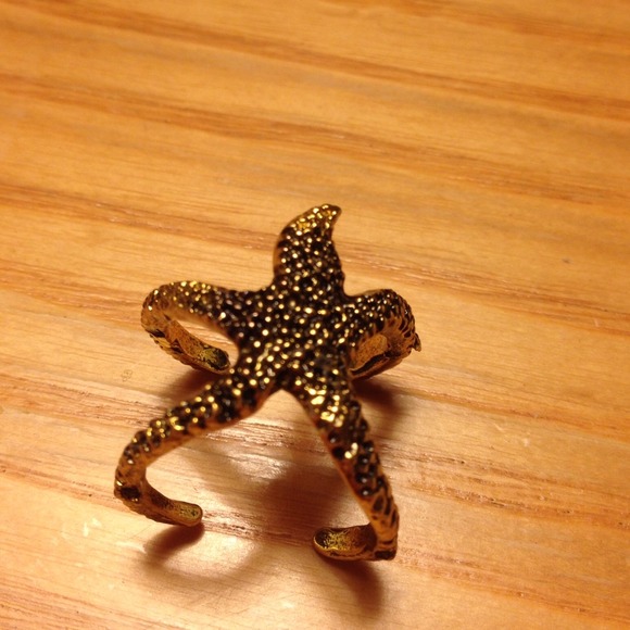 📦Starfish ring.$5 and under all 5/$10 sale!!! - Picture 2 of 2