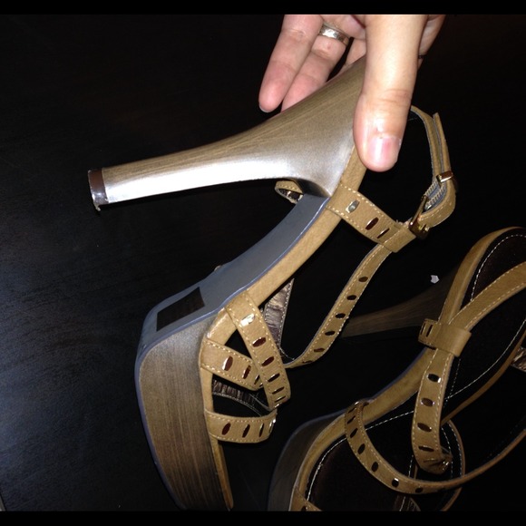 SOLD - Picture 3 of 3