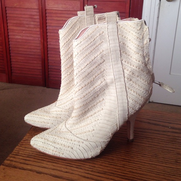 Beige Leather Heeled Booties