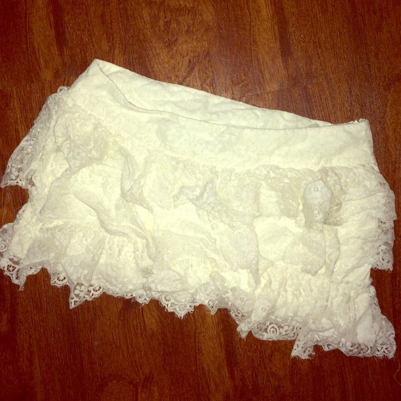 White lace skirt