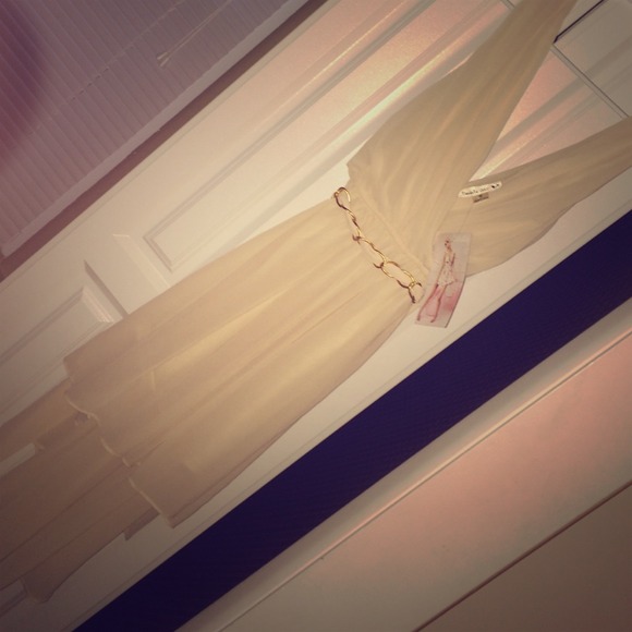 LULUs cream colored dress