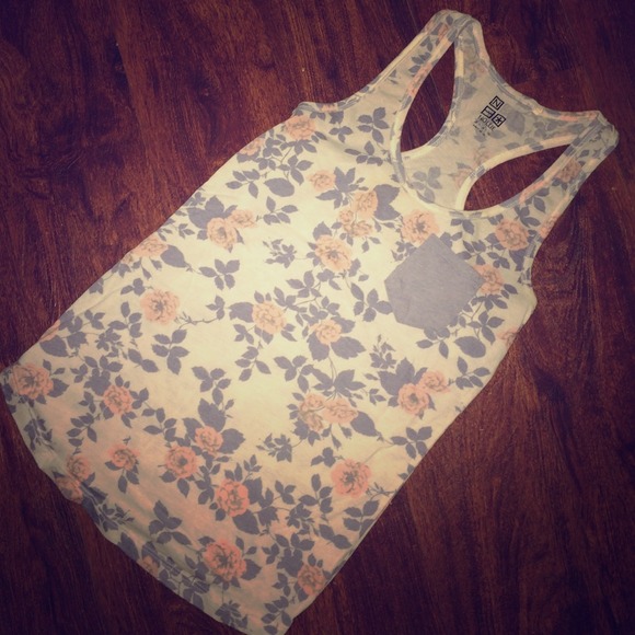!!!!SOLD!!!! Nollie floral tank top