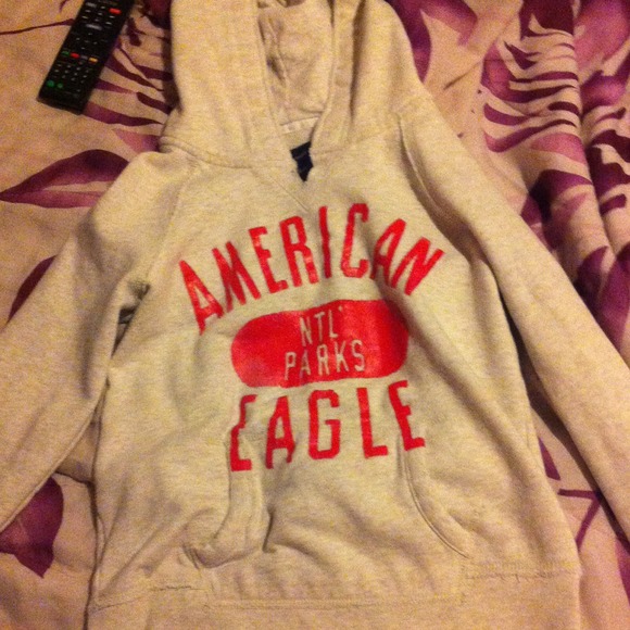 American Eagle Sweatshirt