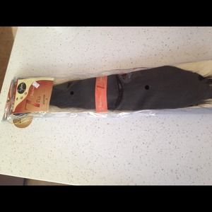 18" cilp in hair extensions. Nwt