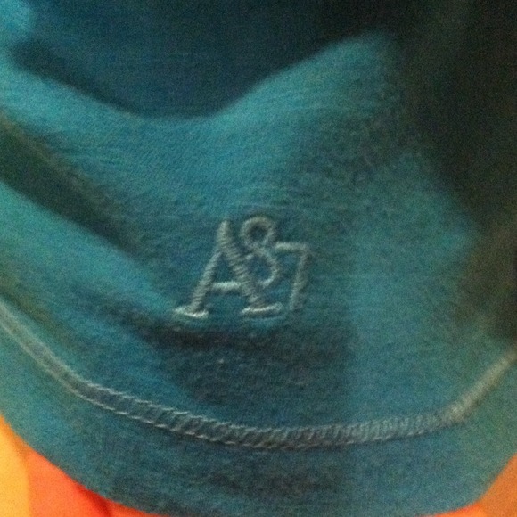 Blue Tanktop - Picture 3 of 3