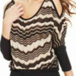 Xoxo cut out shoulder top