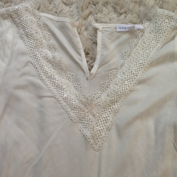 Cream Tunic - Picture 3 of 3