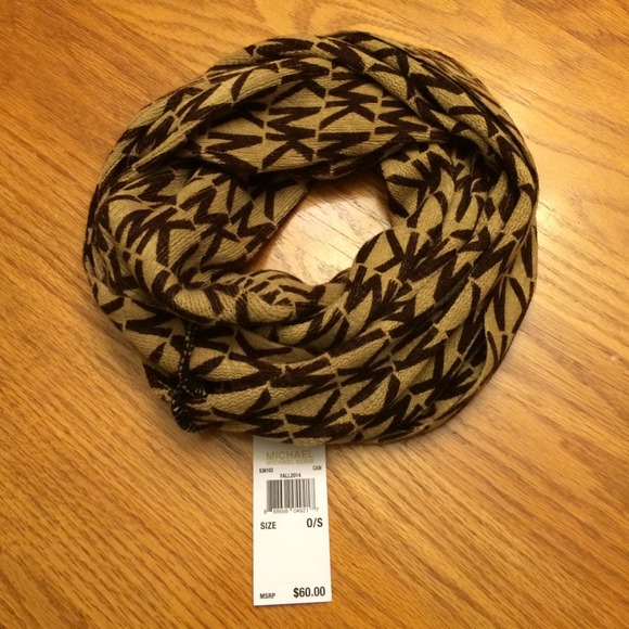 Michael Kors Accessories - ✨ HP 1/14✨MK brown infinity scarf