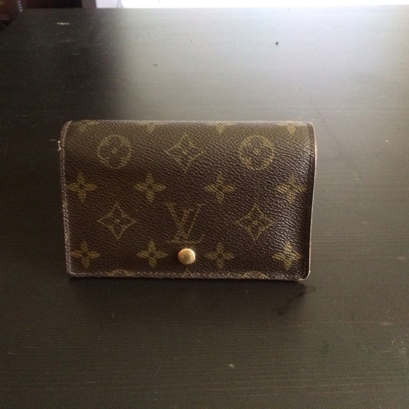 Authentic Louis Vuitton Tresor Wallet