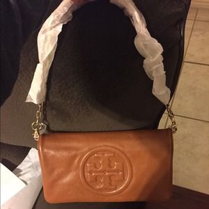 Tory burch reva clutch luggage