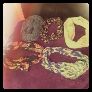 Scarfs