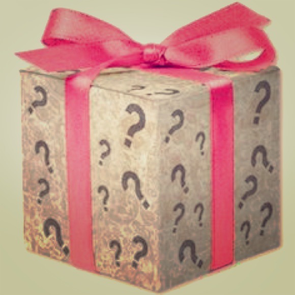⁉️Mystery Box⁉️