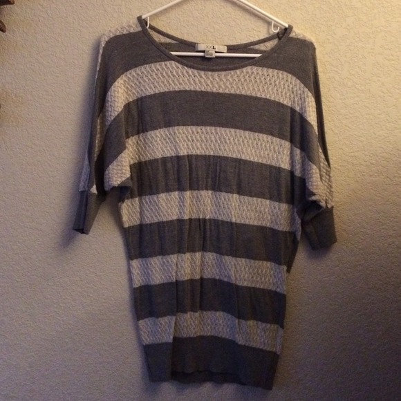 Blue/grey and white sweater/tunic