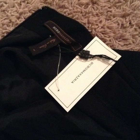 BCBG Black mini skirt - Picture 3 of 3