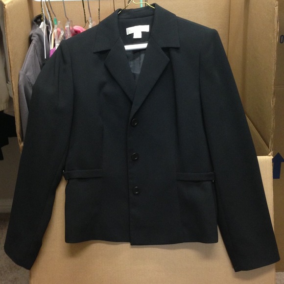 Petite sophisticate three button blazer in black