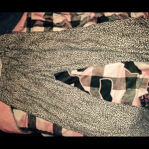 Leopard prints pants