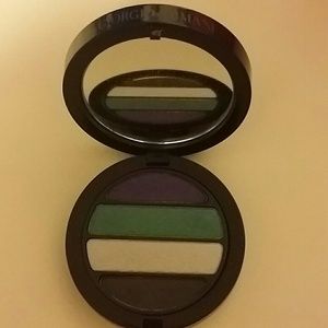 Giorgio armani eyeshadow never used