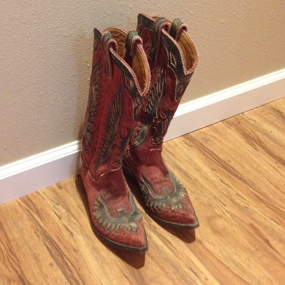 Old gringo cowboy boots