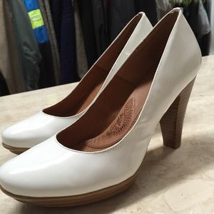 White  Sofft Pumps