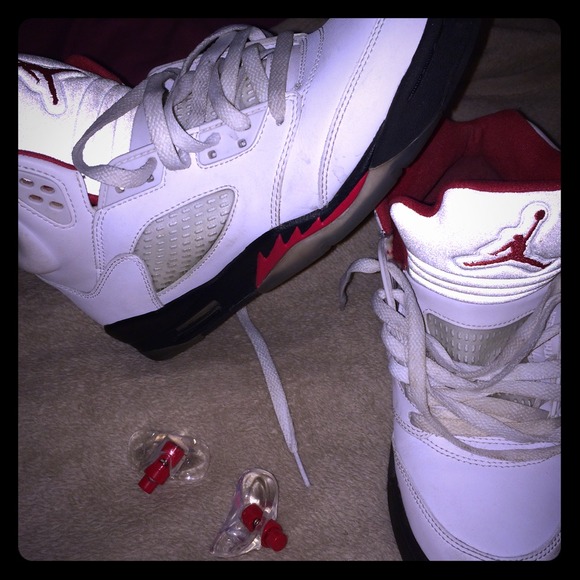 JORDAN 5's 🔴⚪️⚫️