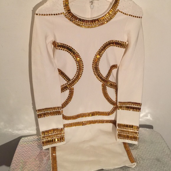 Dresses & Skirts - 🎉️Host Pick🎉white and golden bronze dress.