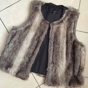 Mossimo fur vest