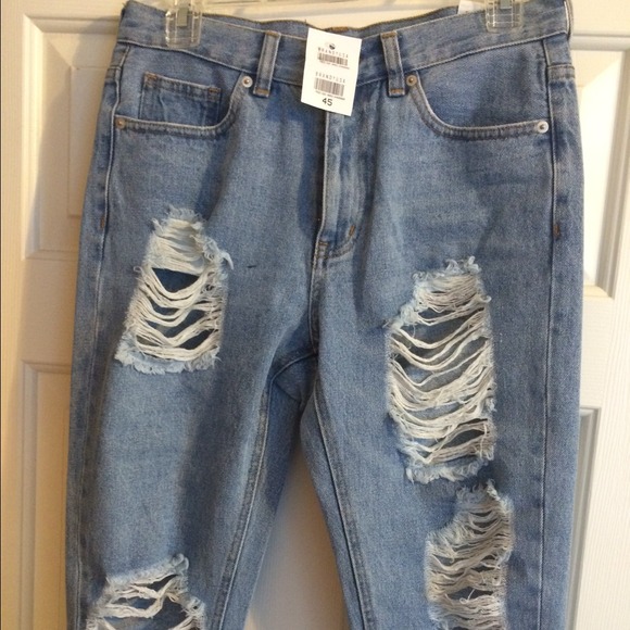 Brandy Melville ripped boyfriend jeans