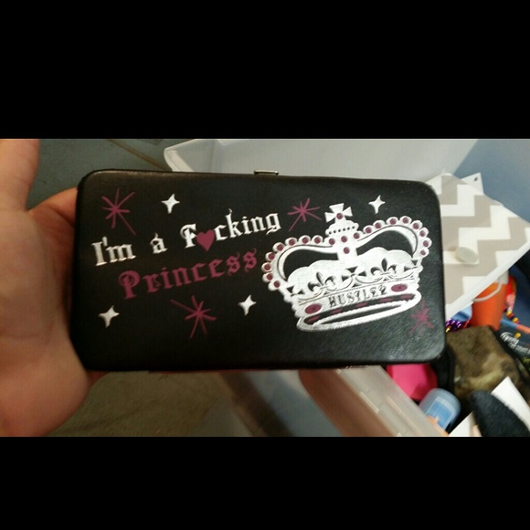 Wallet from Spencers asking 13$
