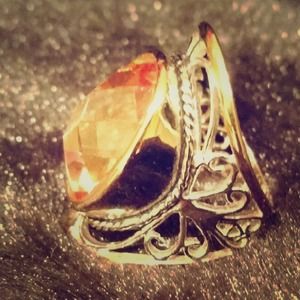 Gorgeous Brand New Ring