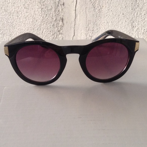NWOT Sunglasses 👓