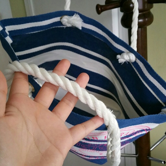 Victoria Secret Beach Bag - Picture 3 of 4