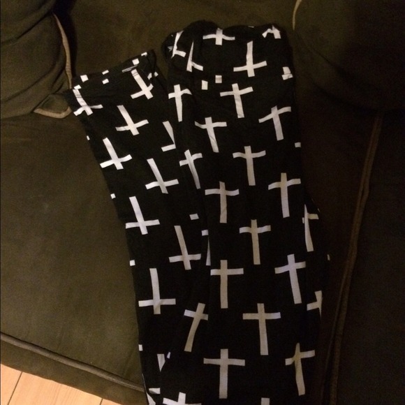 They r black leggings...