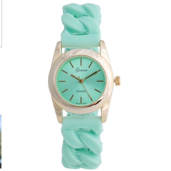 Jewelmint Pretty Pistachio Watch