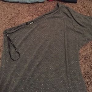 BEBE - Off shoulder shirt