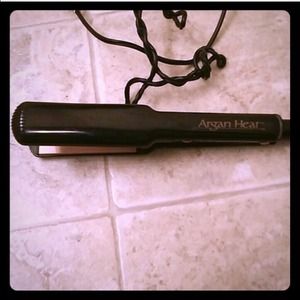 Argan flat iron