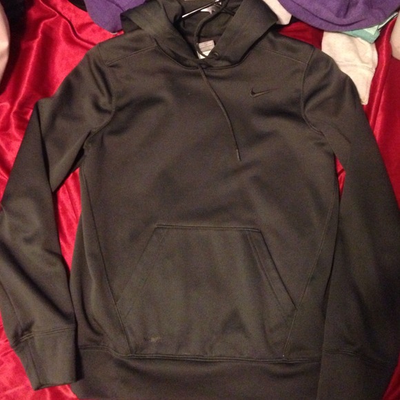 Nike Sweaters - Nike FIT sweatshirt