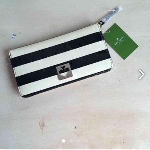 Kate spade York Street wallet
