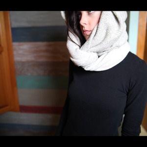 Levi's Oversized Infinity Wrap