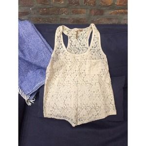 ✨oatmeal lace tank w/ silver bead trim!✨
