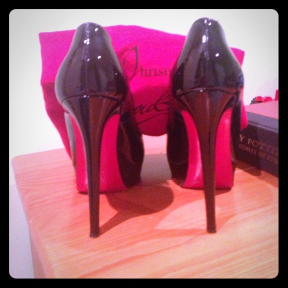 Christian Louboutin Shoes - Christian Louboutin