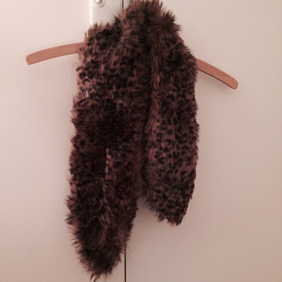 Forever 21 Accessories - Faux Fur Scarf