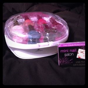 🌻SALE🌻Mini nail salon