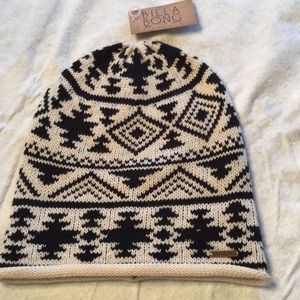 Billabong B/W Aztec Print Knit Beanie NWT