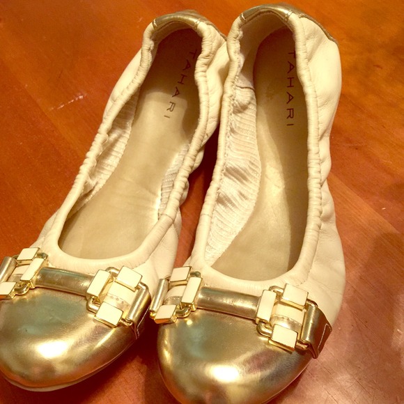TAHARI TWO-TONE METALLIC BALLERINA FLATS SHOES 6M