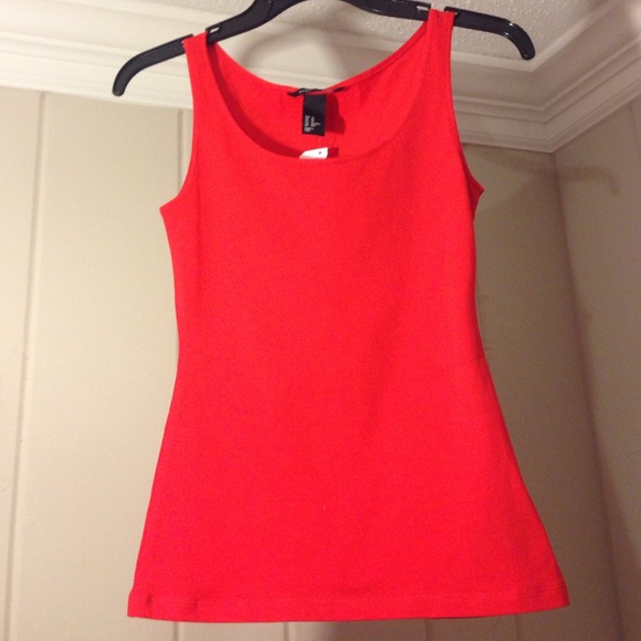 H&M coral tank top