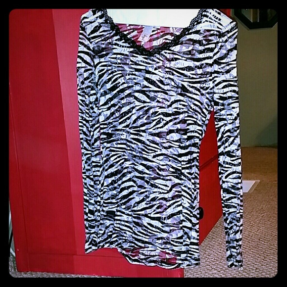 Zebra top