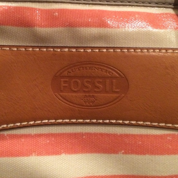 Fossil Tote - Picture 2 of 4