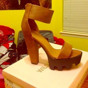 Chunky Strap Cognac platform heel