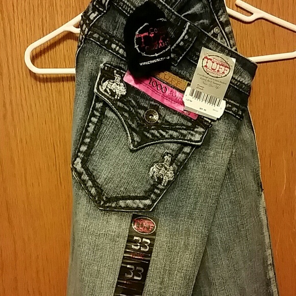 NWT Cowgirl Tuff jeans size 33 long